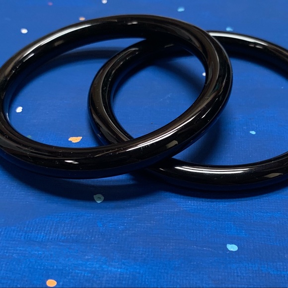 2 Vintage Black Metal Bangle Bracelets - Picture 3 of 4